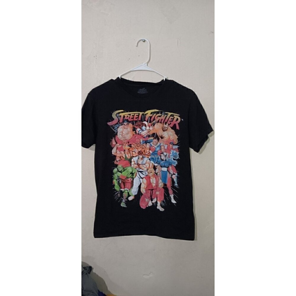 Men's Small FREEZE x CAPCOM Street Fighter Guile Short Sleeve Graphic T-shirt